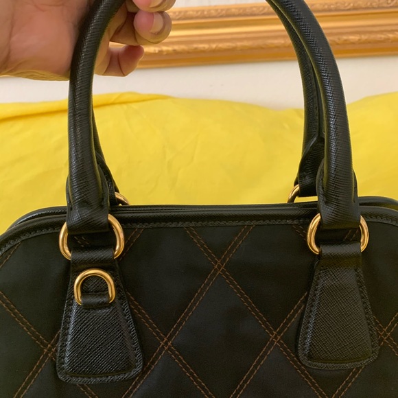 Prada Saffiano imprumtu - Picture 5 of 9